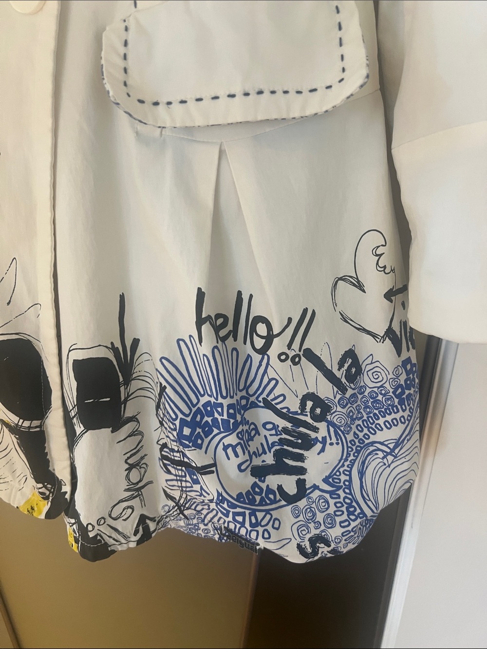 Desigual Ivory Graffiti Floral Trench Coat Size 40 - Picture 4 of 12